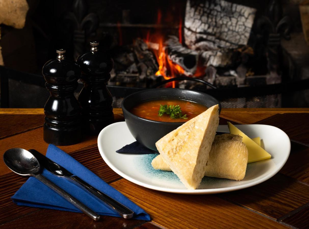 The Howard Arms Brampton  Bagian luar foto